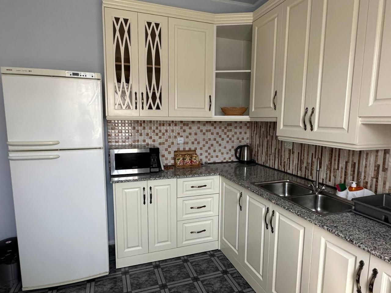 Your Getaway Home Yerevan Exterior photo